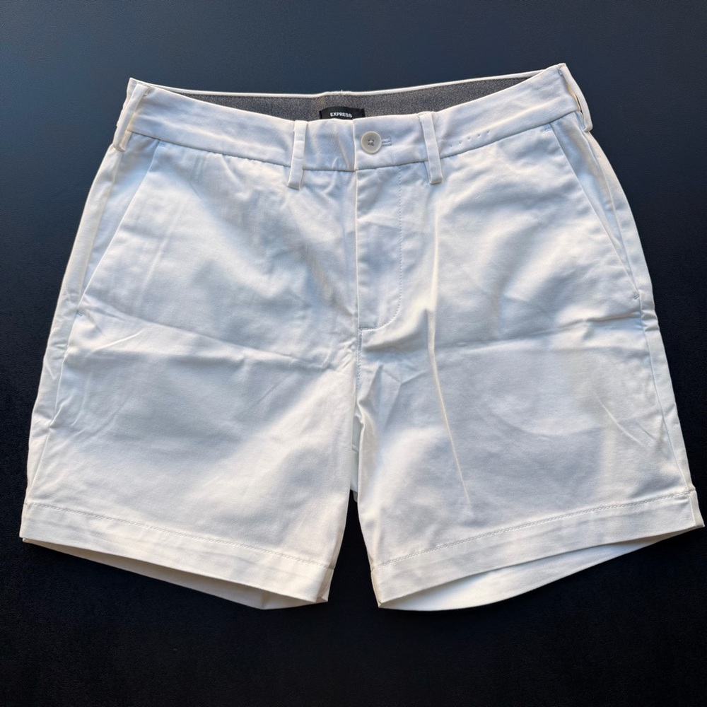 Express 6” Chino Shorts White Size 28 BNWOT